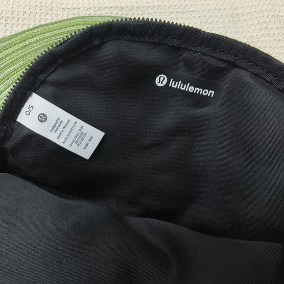 Lululemon - All Night Festival Bag - Micro 2L - Black/Gold - Picture 7 of 7